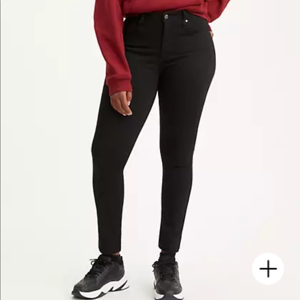 NWT Levi’s 721 High Rise Skinny Jeans